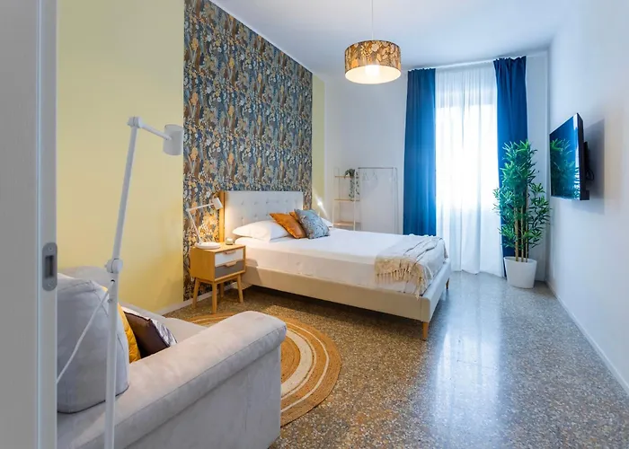 Flora Cozy Flat Close To Metro *